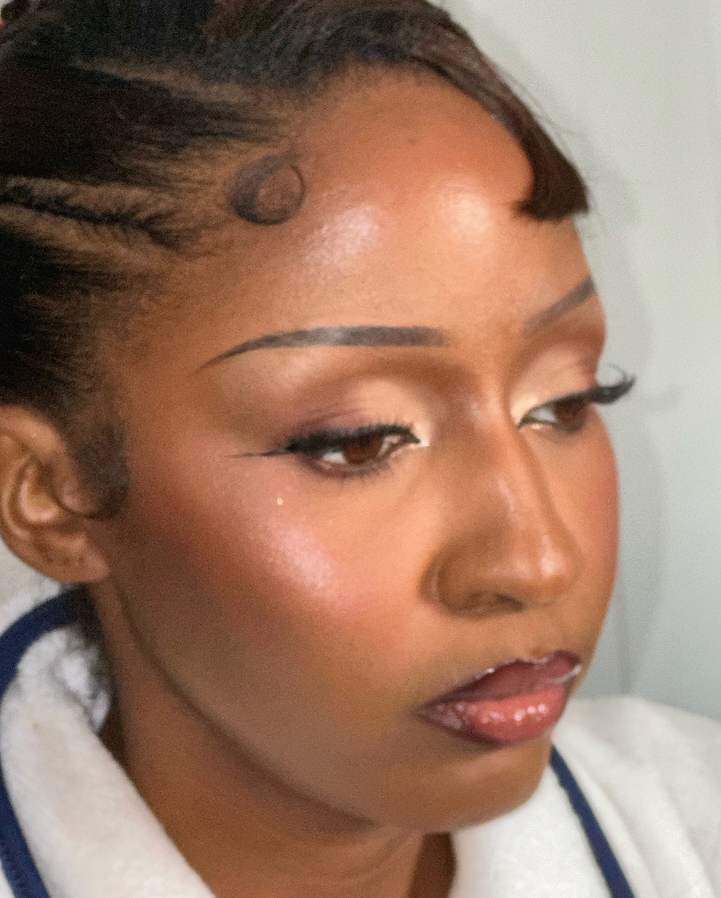 deemakeupart004.jpg