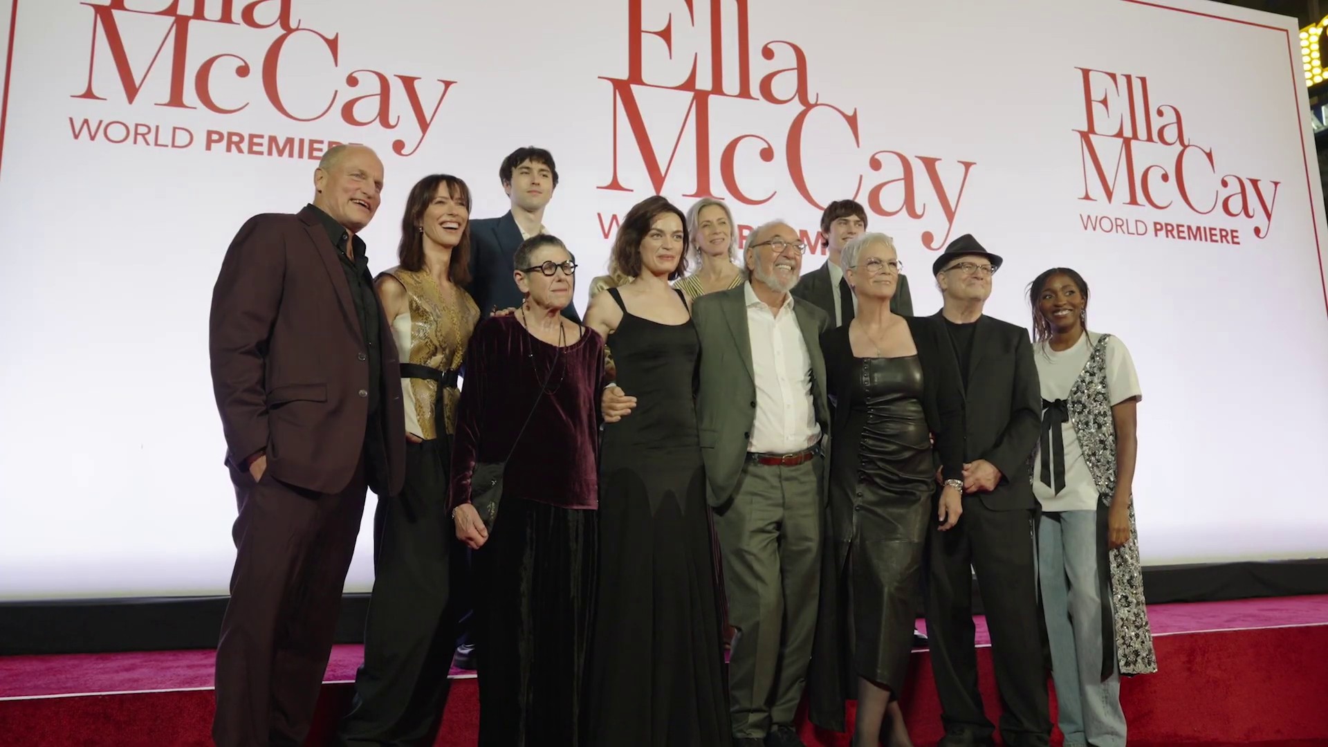 ellamccaylapremiere033.jpg ellamccaylapremiere033.jpg