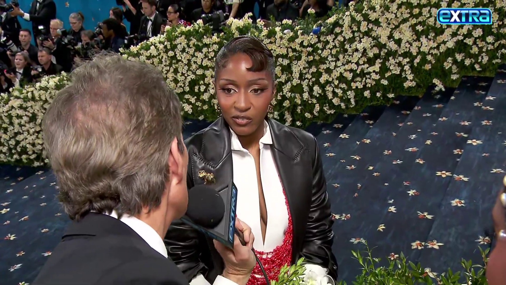 2025metgala018.jpg 2025metgala018.jpg