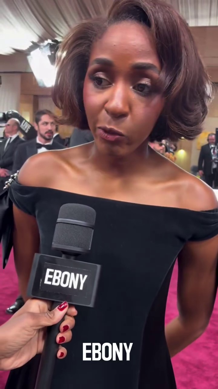 ebony009.jpg ebony009.jpg