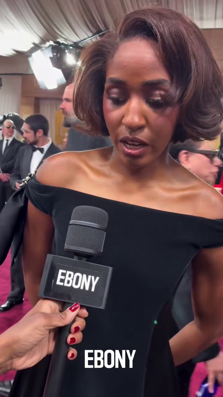ebony013.jpg ebony013.jpg