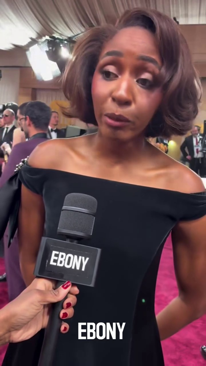 ebony021.jpg ebony021.jpg