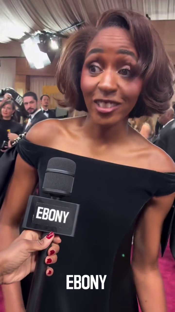 ebony033.jpg ebony033.jpg