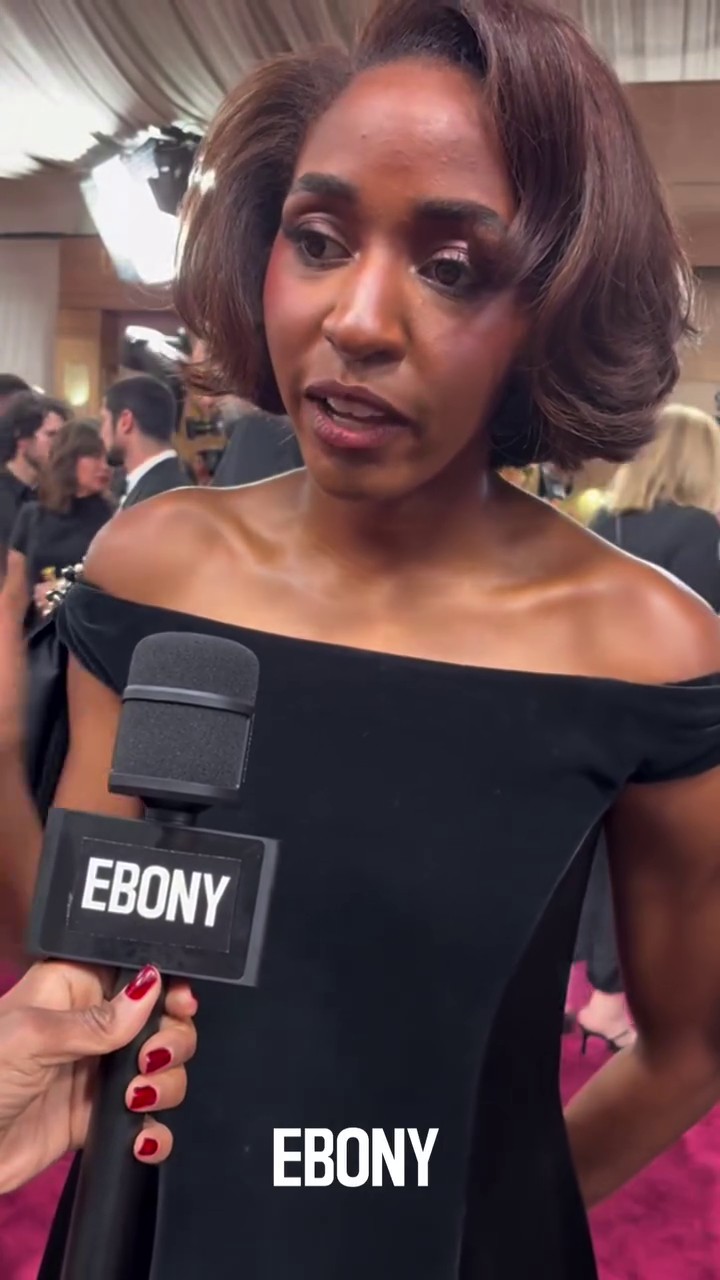 ebony046.jpg ebony046.jpg