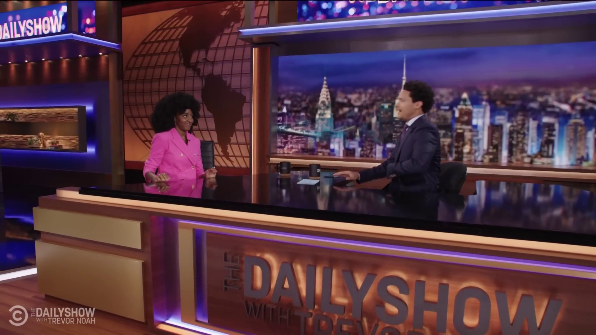 dailyshow018.jpg dailyshow018.jpg