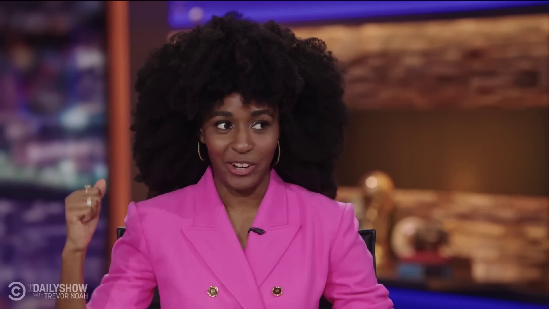 dailyshow121.jpg dailyshow121.jpg