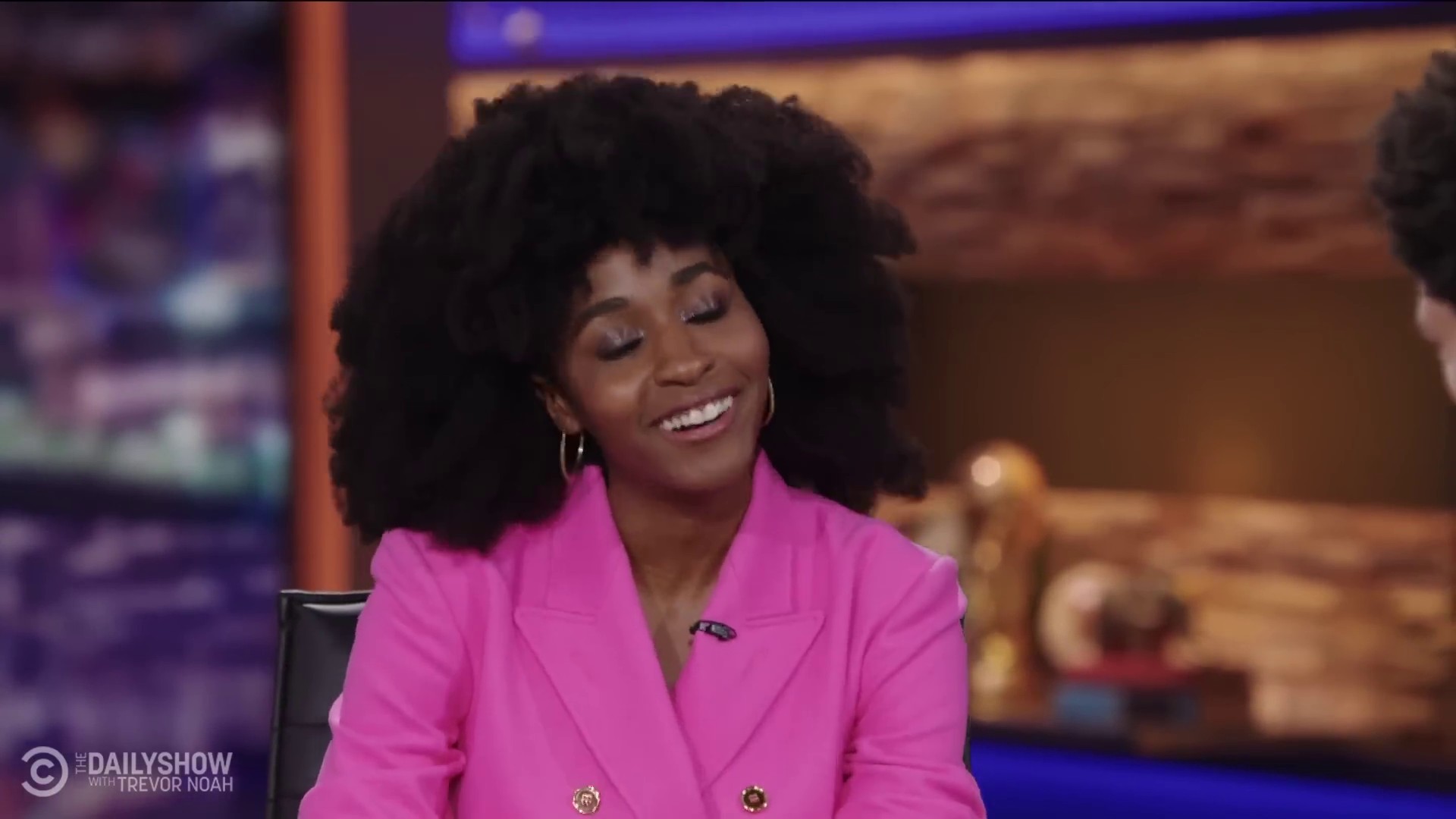 dailyshow143.jpg dailyshow143.jpg