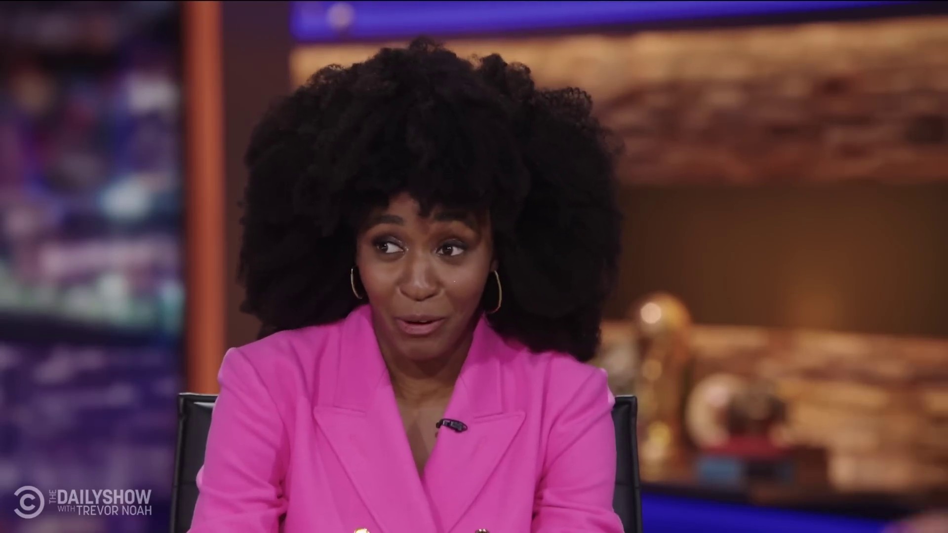dailyshow151.jpg