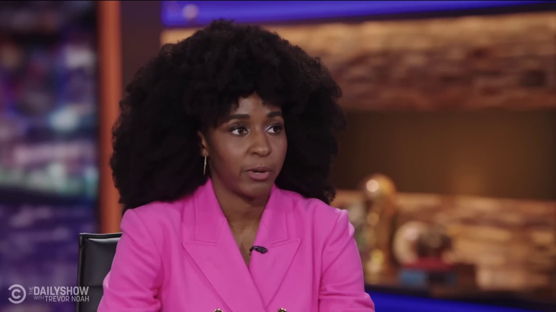 dailyshow206.jpg dailyshow206.jpg