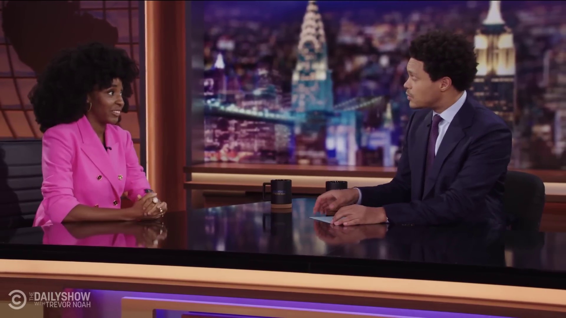 dailyshow210.jpg dailyshow210.jpg