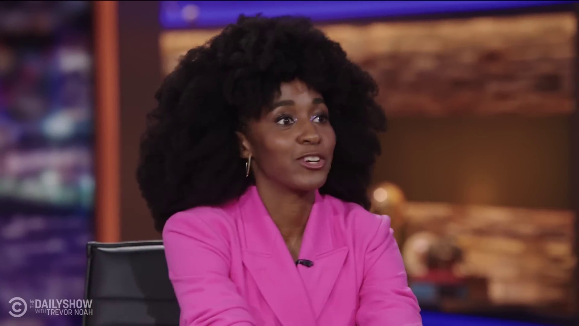 dailyshow220.jpg