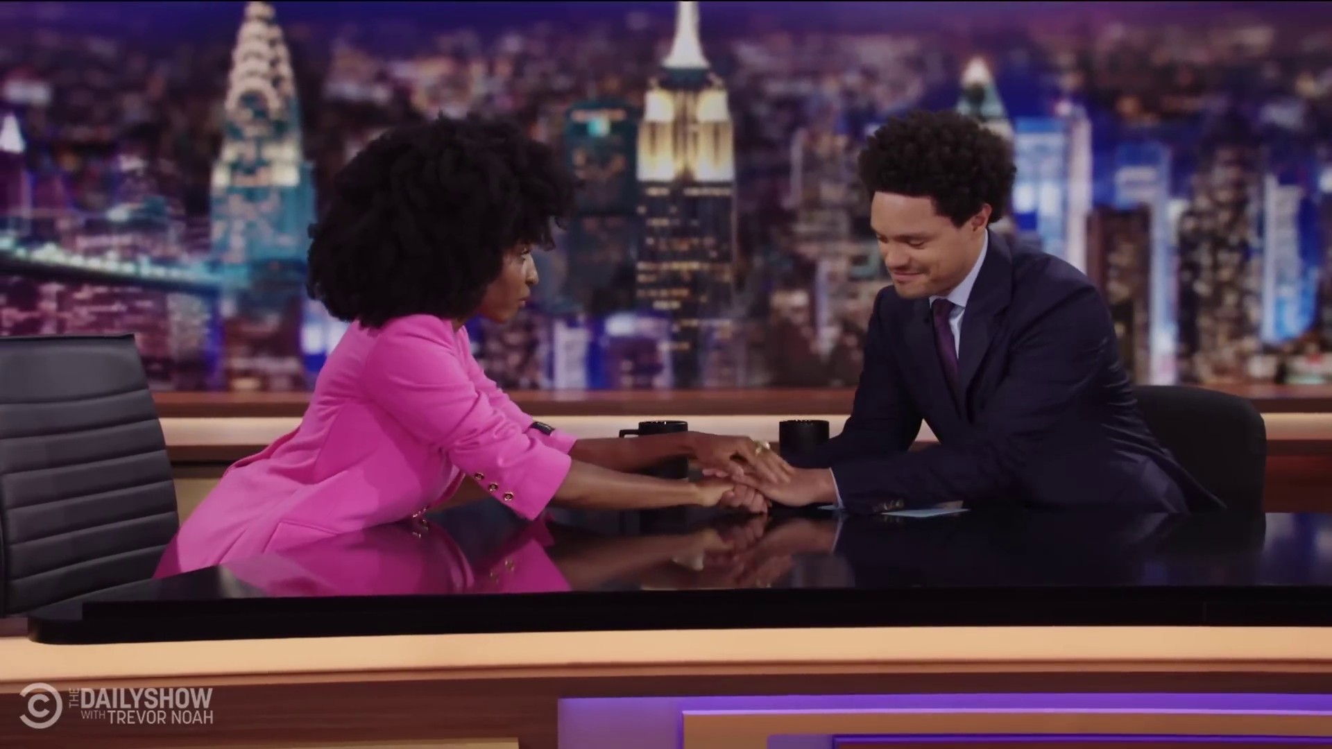 dailyshow224.jpg