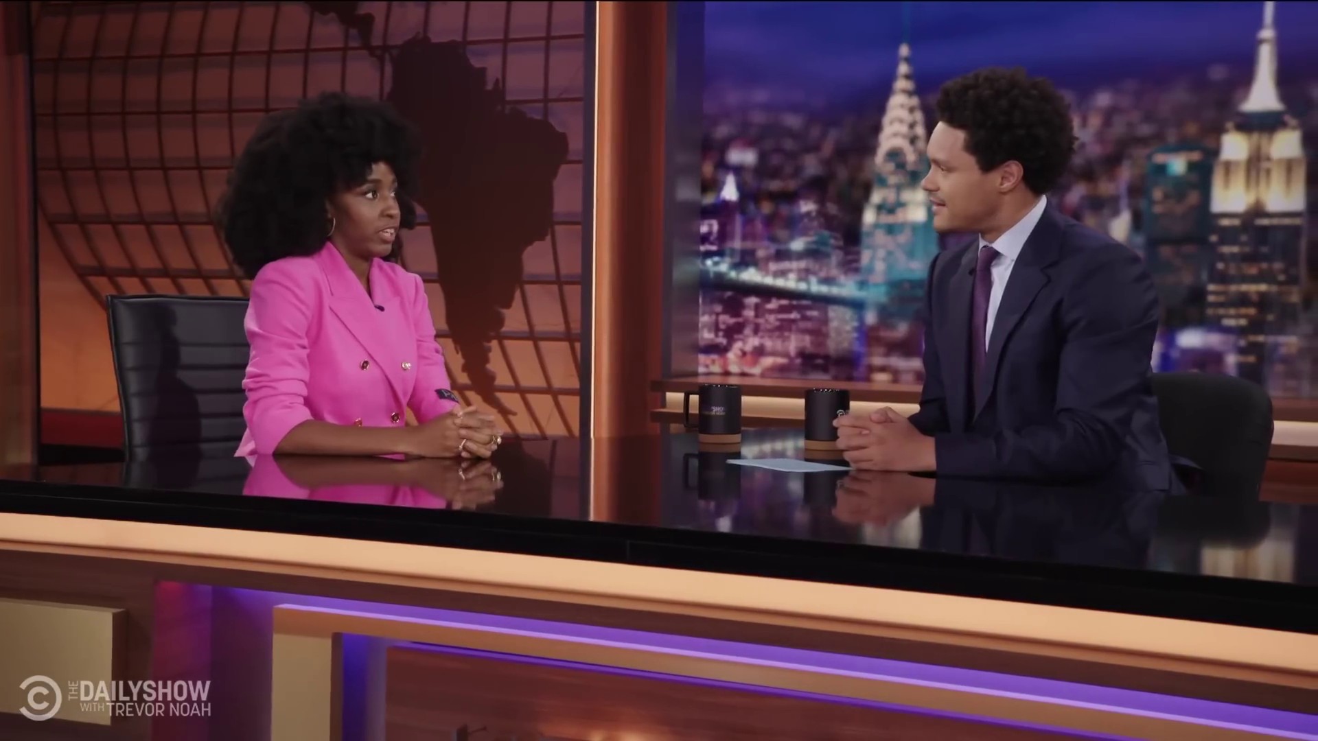 dailyshow260.jpg dailyshow260.jpg