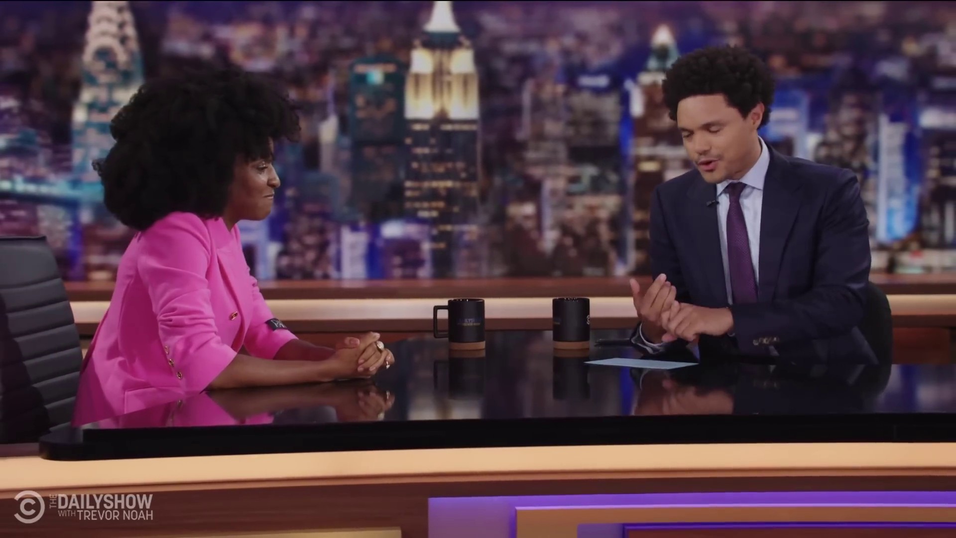 dailyshow323.jpg dailyshow323.jpg