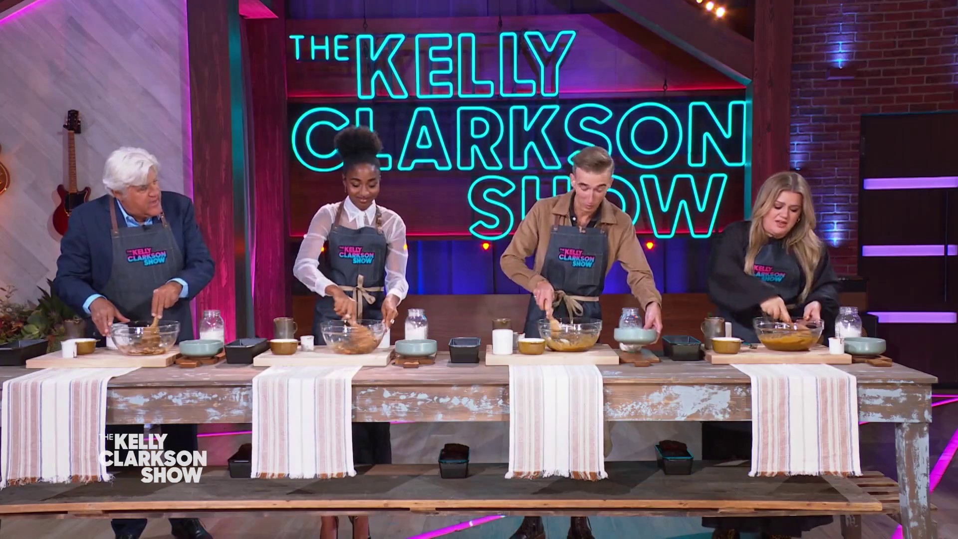 2022-kellyclarksonshow132.jpg 2022-kellyclarksonshow132.jpg