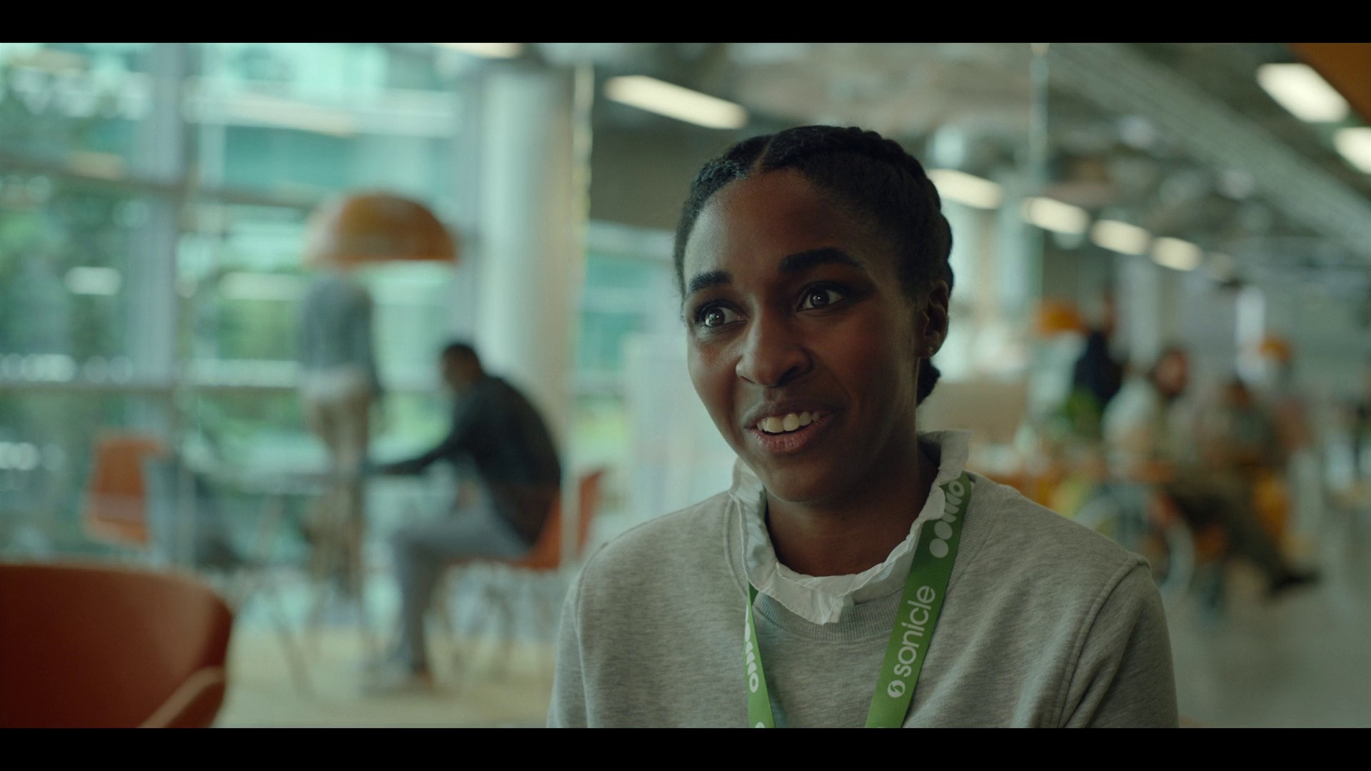 601-blackmirror023.jpg 601-blackmirror023.jpg