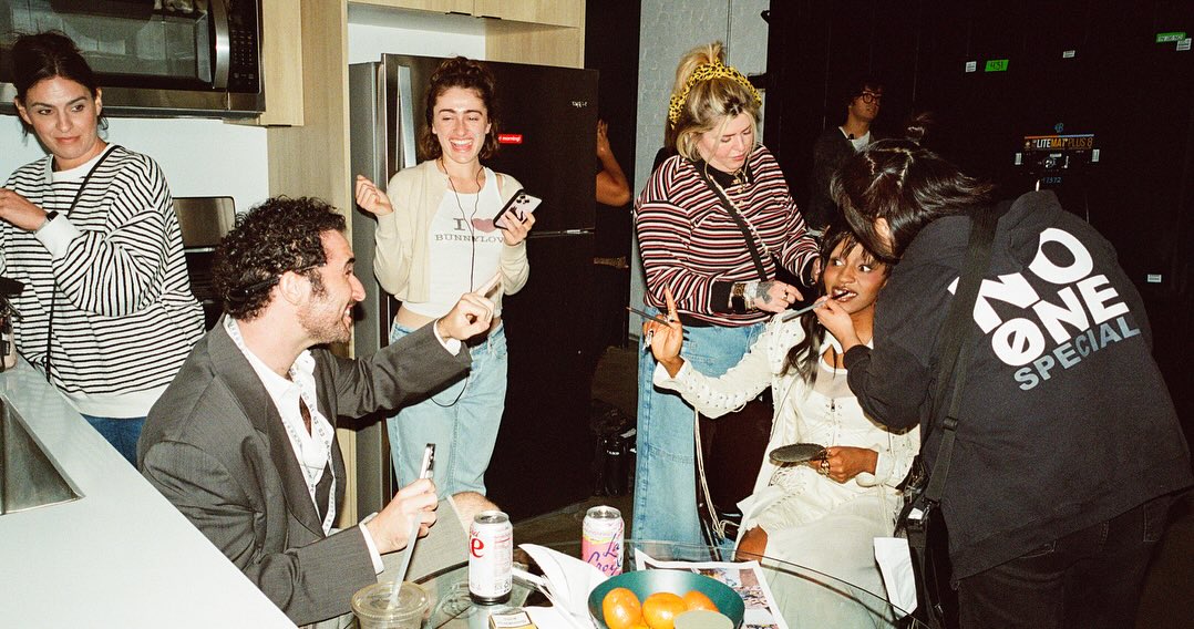 102-ilovela001.jpg 102-ilovela001.jpg